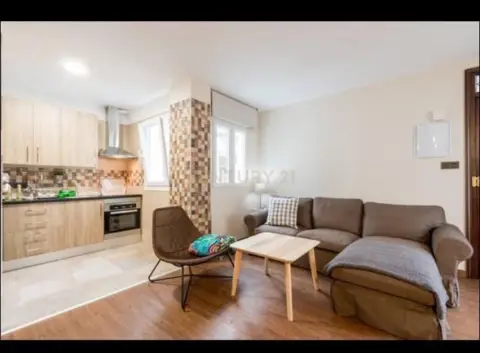 Apartamento en calle de Buensuceso, 30