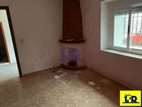 Casa adosada en calle de La Feria