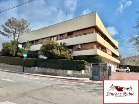 Piso en calle los Altos del Club de Campo, 4