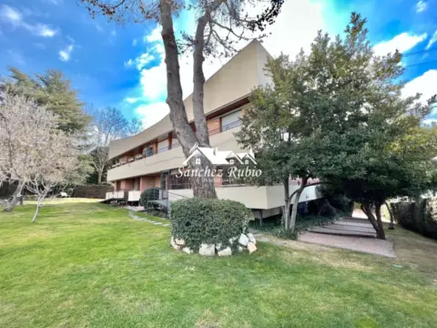 Piso en calle los Altos del Club de Campo, 4