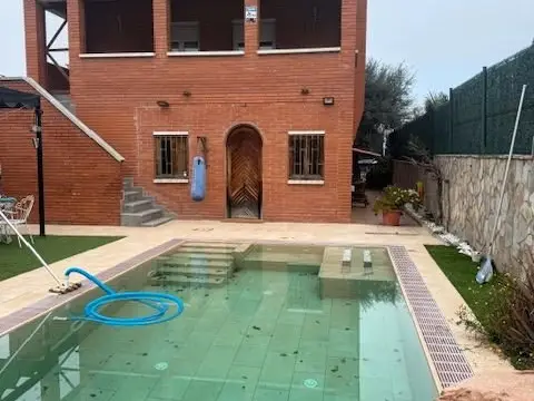 Chalet en Ronda de Catalunya