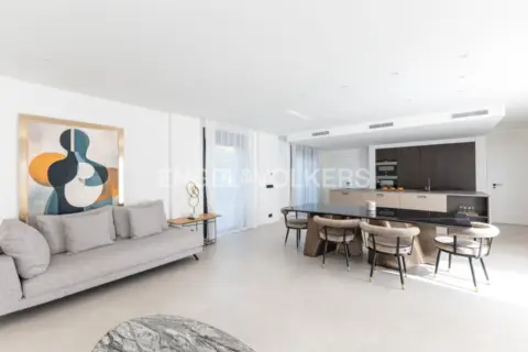 Casa adosada en calle del Caballo