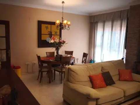 Piso en calle de la Azucena