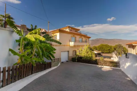 Casa en calle C. Cerrillo, nº 3