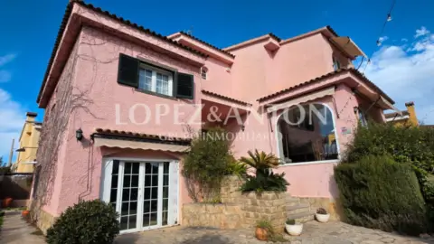 Chalet en Montealegre