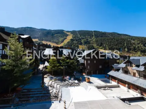 Pis de 3 habitacions en venda a Canillo · 56 de 60
