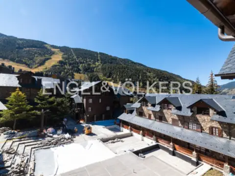 Pis de 3 habitacions en venda a Canillo · 57 de 60