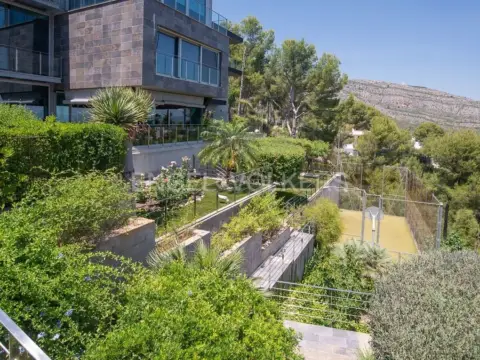 Casa rústica en Carrer de l'Olivera