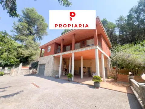 Casa en Carrer de Vallirana, 8759