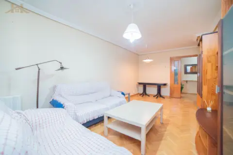 Piso en calle de Fuendetodos