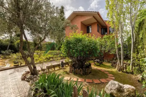 Chalet en calle de Atalanta