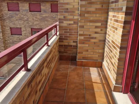 Piso en calle Leonardo da Vinci, 74