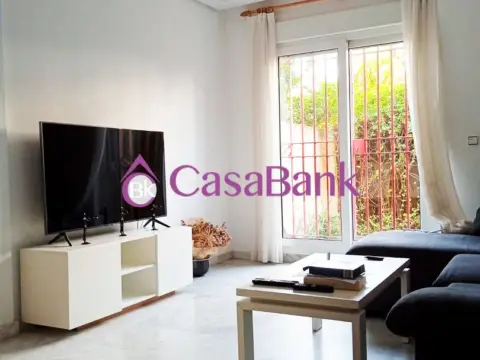 Piso en Huerta de la Reina-Arruzafilla-Parque Figueroa-Noreña