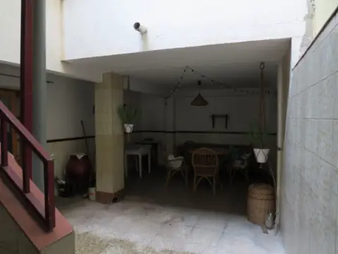 Casa a calle de Santos Mártires, 18