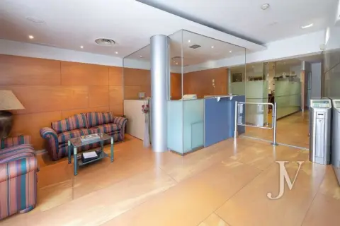 Local comercial en calle de Agastia