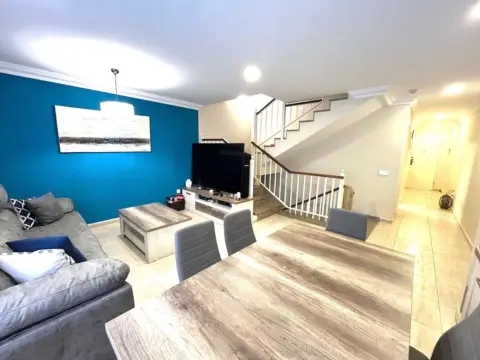 Casa adosada en calle Real