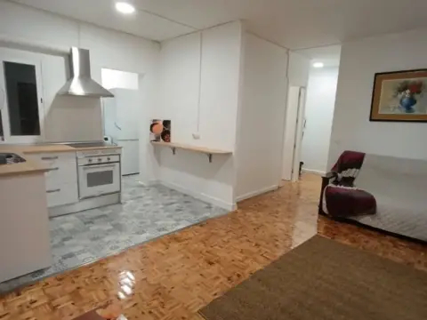 Piso en calle de Santos Mártires