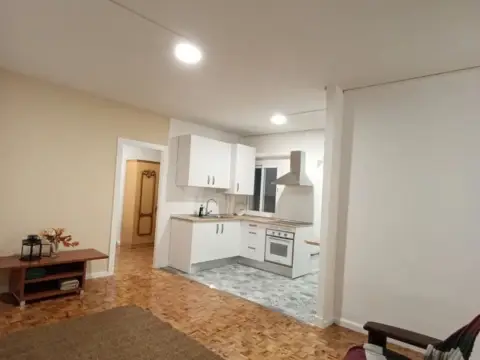 Piso en calle de Santos Mártires