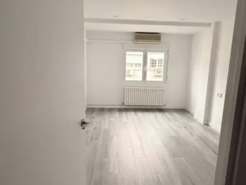 Piso en calle C. de Vidal de Canellas