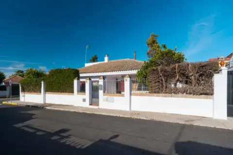 Chalet en calle de Nuestra Señora del Rosario