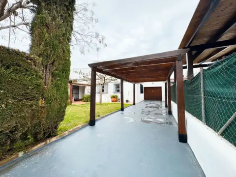 Chalet en calle de las Islas Canarias