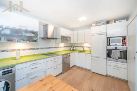 Casa adosada en calle del Guindal