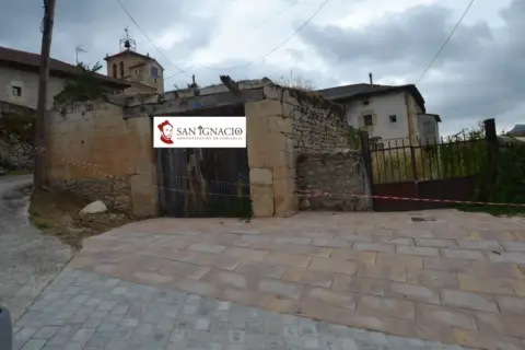 Rustic house in calle Lugar Brizuela, nº 44