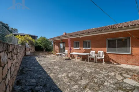 Casa pareada en calle de Isaac Albéniz