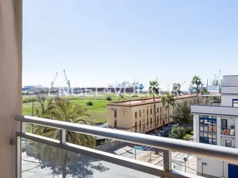 Piso en Avenida de Camp de Morvedre