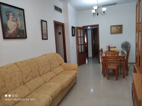 Piso en calle Santa Ana