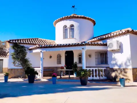 Chalet en Casabermeja