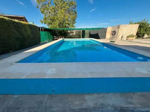 Casa rústica en Recinto Ferial-Circunvalación-La Vega