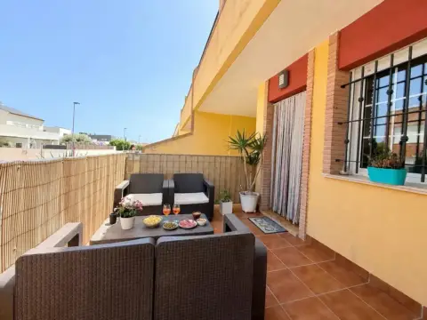 Casa adosada en calle Almirante Guitián Vieitio, 63
