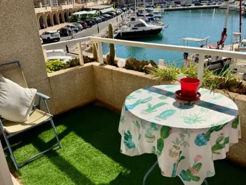 Piso en calle del Galeón, 38