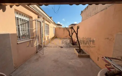 Chalet en calle de Curie