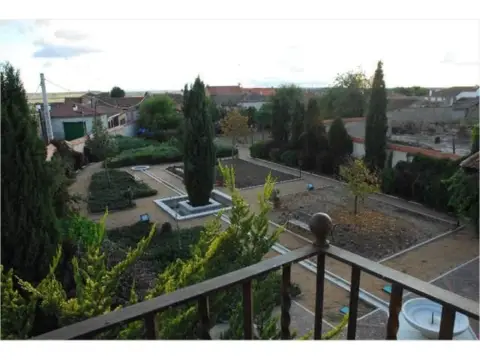 Chalet en calle de la Ermita
