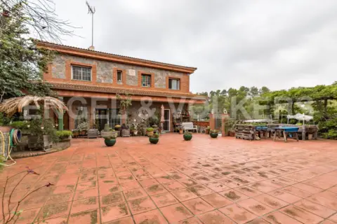 Casa en Sant Muç-Castellnou-Can Mir