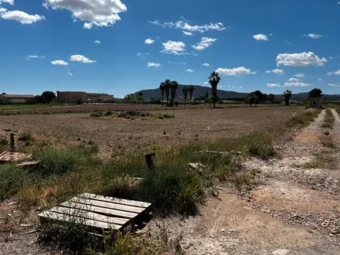 Terreno en calle Vereda de Las Acacias, nº 14