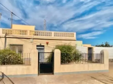 Chalet en Barrio Peral-San Félix