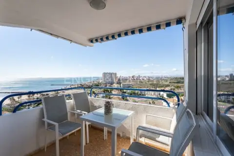 Apartamento en calle Urb. Play-Puig Mijares