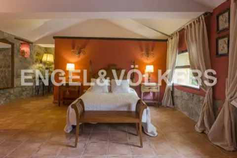 Casa en Navalagamella