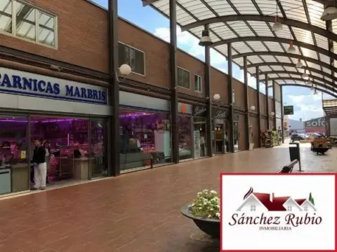 Local comercial en Collado Villalba - El Gorronal - Carlos Ruiz