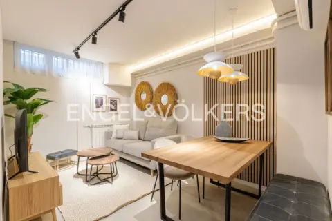 Apartamento en calle de San Aquilino