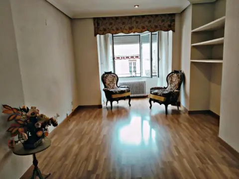 Piso en calle del Conde de Aranda, 23