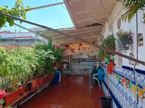 Ático en Carrer de Granada