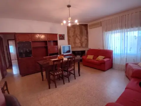 Piso en Paseo de la Alberca, 40