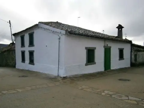 House in calle de la Iglesia, 10