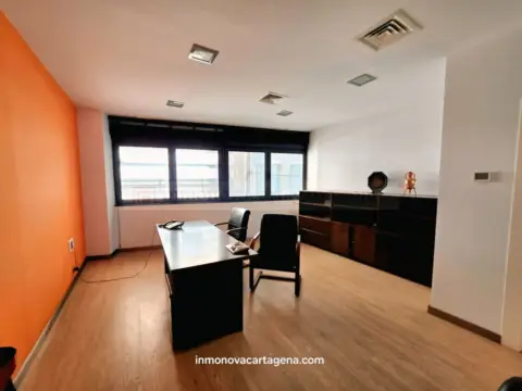 Local comercial en Casco Antiguo