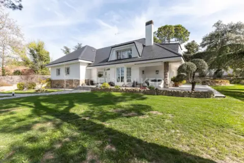 Casa en calle del Valle de Mansilla