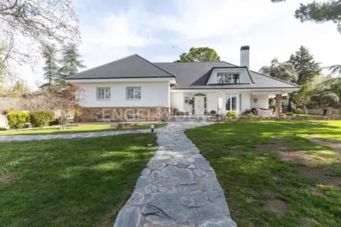 Casa en calle del Valle de Mansilla